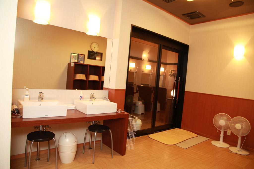 Green Rich Hotel Hiroshima Shinkansenguchi Esterno foto